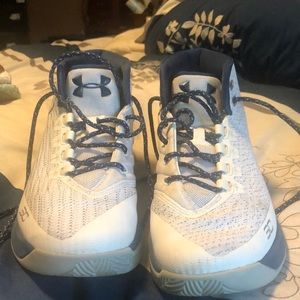 Stephen curry 3 basketball shoes